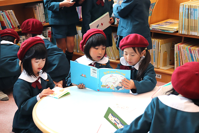 図書館見学