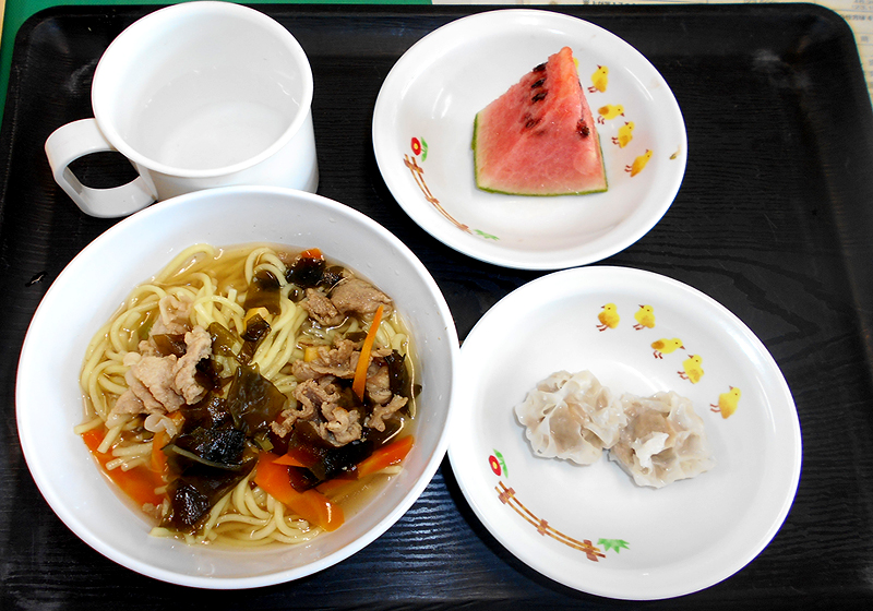 給食メニュー