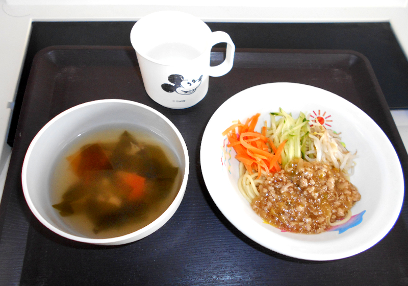 給食メニュー