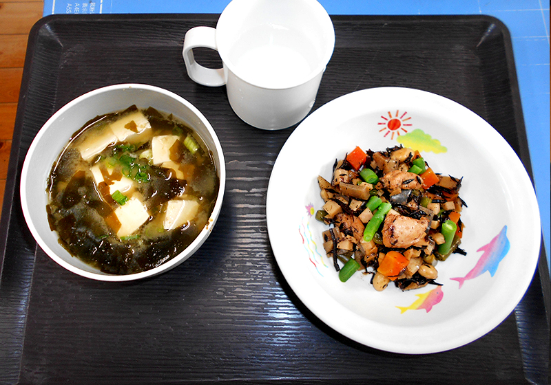 給食メニュー